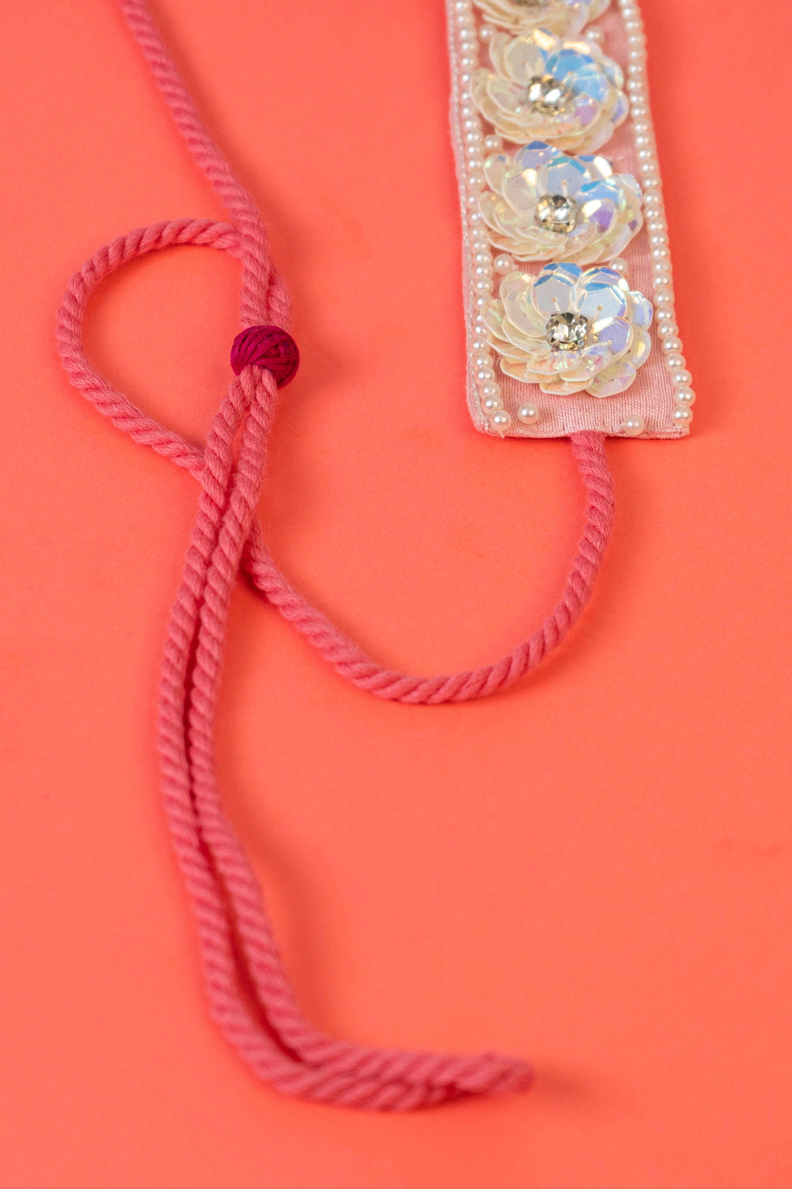 Sequins flower beaded choker .